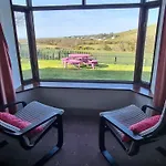بيت للعطل The At Heathfield House *