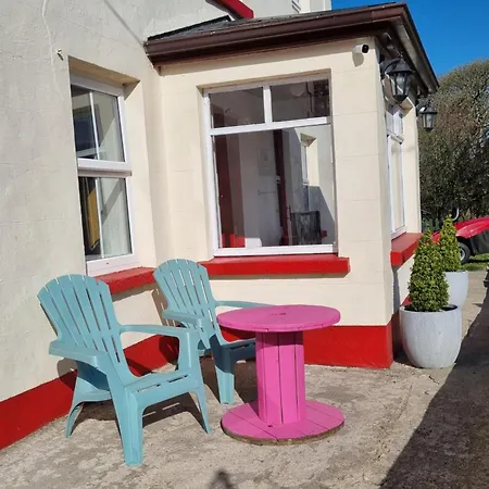 The At Heathfield House Дом отдыха Балликасл