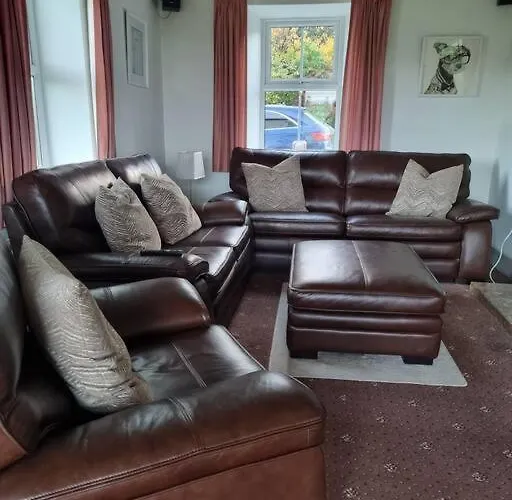 The At Heathfield House * Балликасл